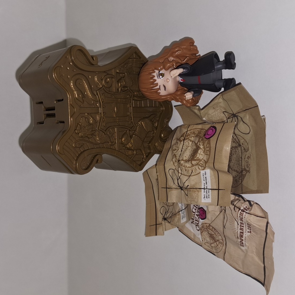 Magical Capsules Hermione